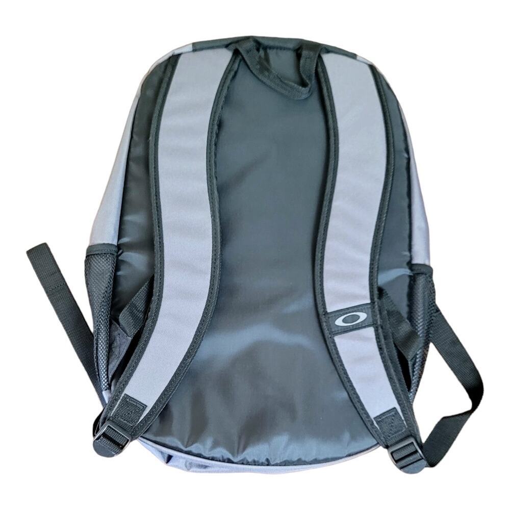 Oakley - 20L Enduro Backpack /Carryall - 921056ODM - Picture 2 of 11